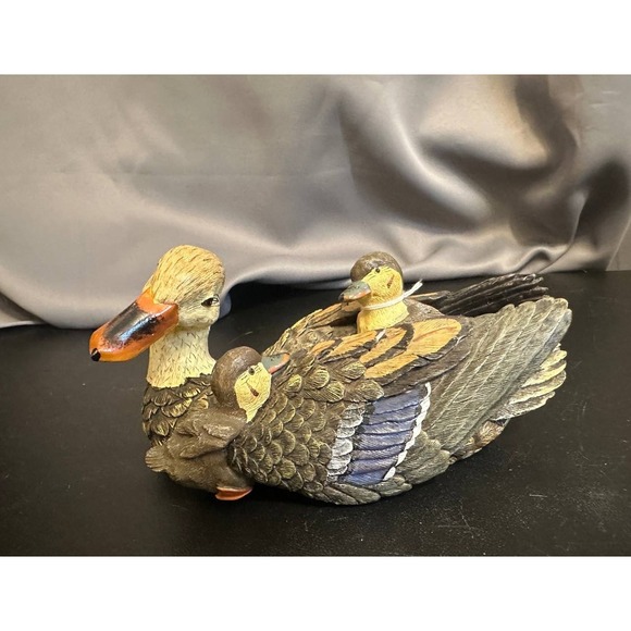 Duck and Ducklings Figurine Statue Resin Birds Sculpture Home Decor Animal - Picture 1 of 6